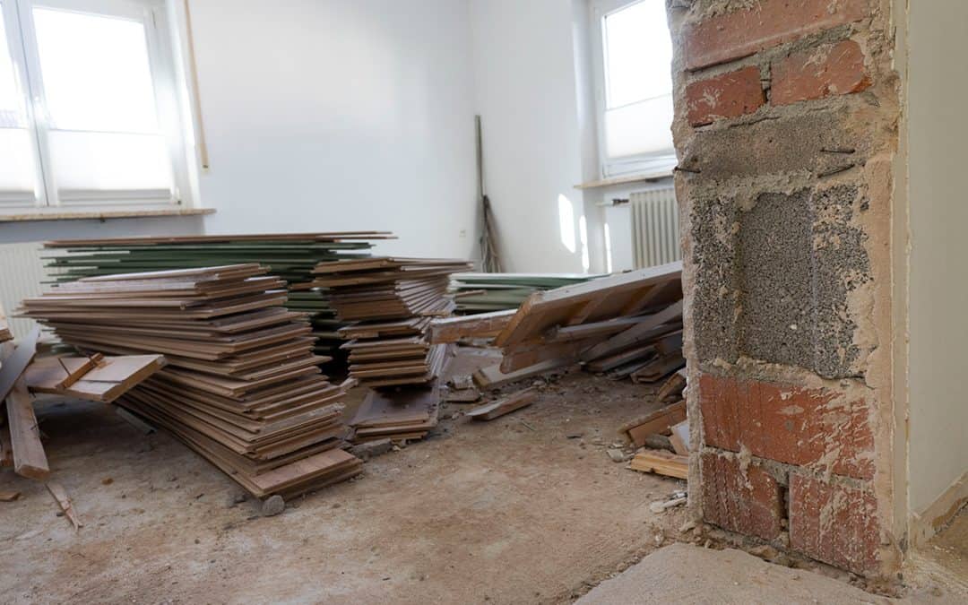 Vegyes konténer rendelés Budapest: hogyan segítette egy családi ház felújítását a gyors és szabályos hulladékkezelés?